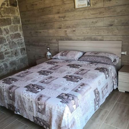 B&B Gli Ulivi SantʼAnna Arresi Exterior foto